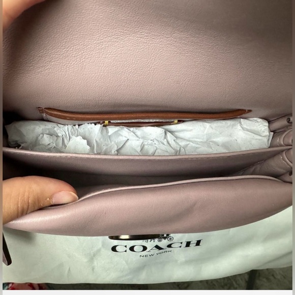 Coach pillow tabby 18 in ice purple❤️ - Picture 4 of 4